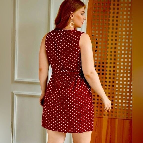 Women’s Plus Designer Style Dress - Picture 1 of 4